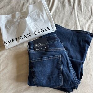 American Eagle Outfitters- Curvy Super High-Rise Flare// Dark Dreams